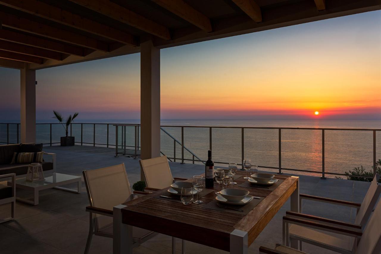 Kathisma Bay Villas - Luxury Villas- Villa Oceanos Kalamítsi Exterior foto
